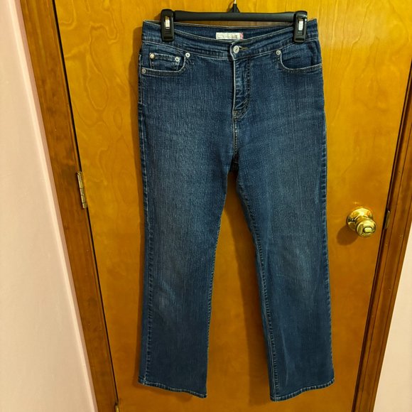 Levi’s Perfectly Slimming Bootcut 512 Jeans Size 6M - Picture 2 of 16
